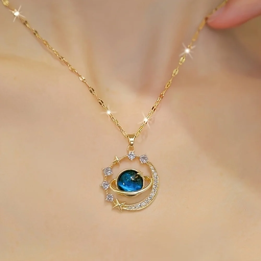 18K Gold-Plated Starry Sky & Planet Necklace: Celestial Beauty